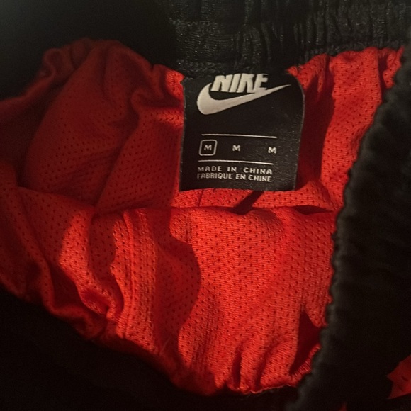EUC Nike Air shorts - Picture 4 of 6